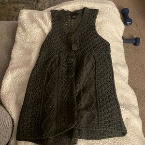 Knit sleeveless cardigan size small grey